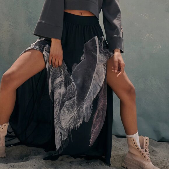 FP Movement x The Class Printed Back To Center Skirt Size M - Picture 1 of 4